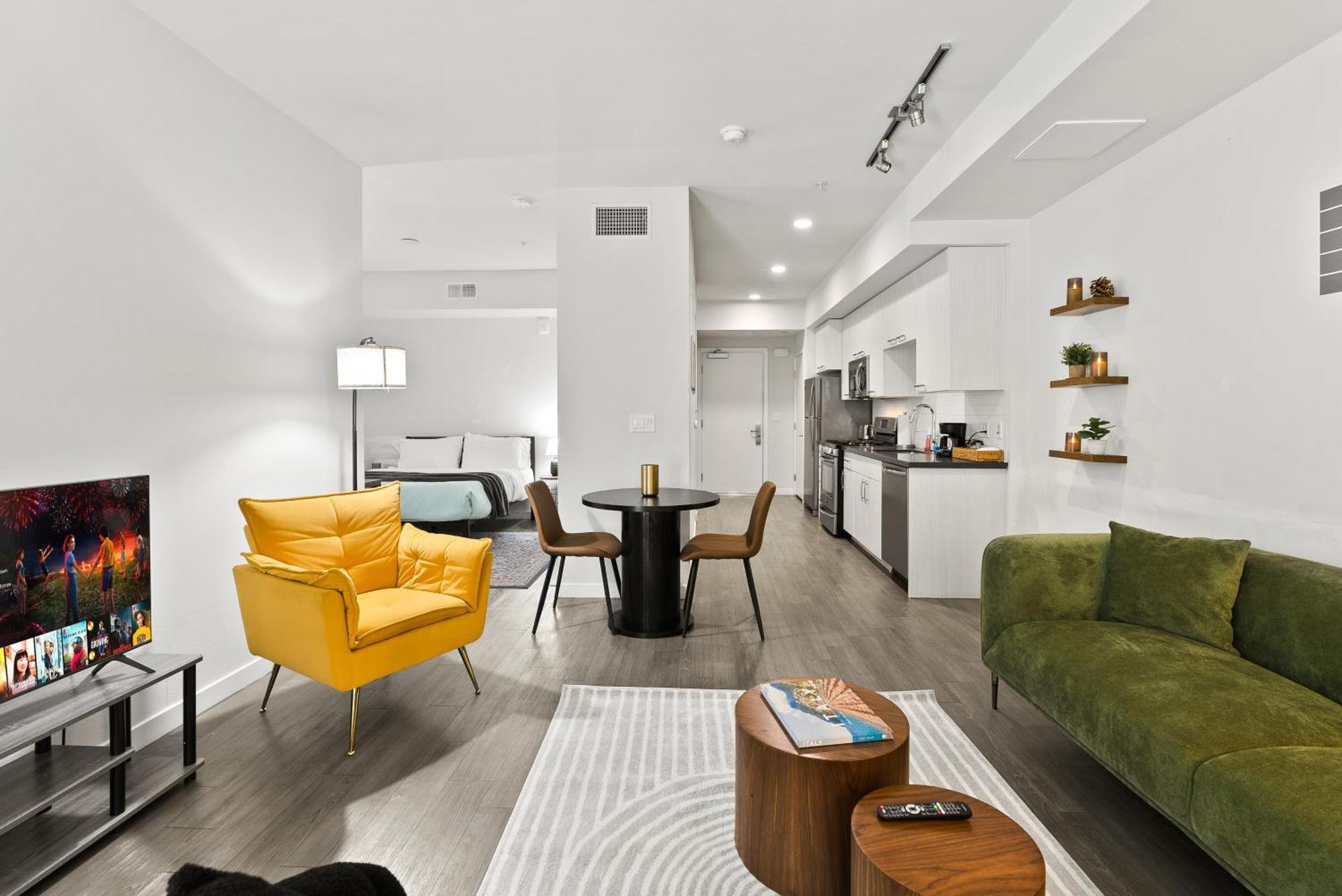 Spacious And Bright West Hollywood Pool & Gym Appartamento *